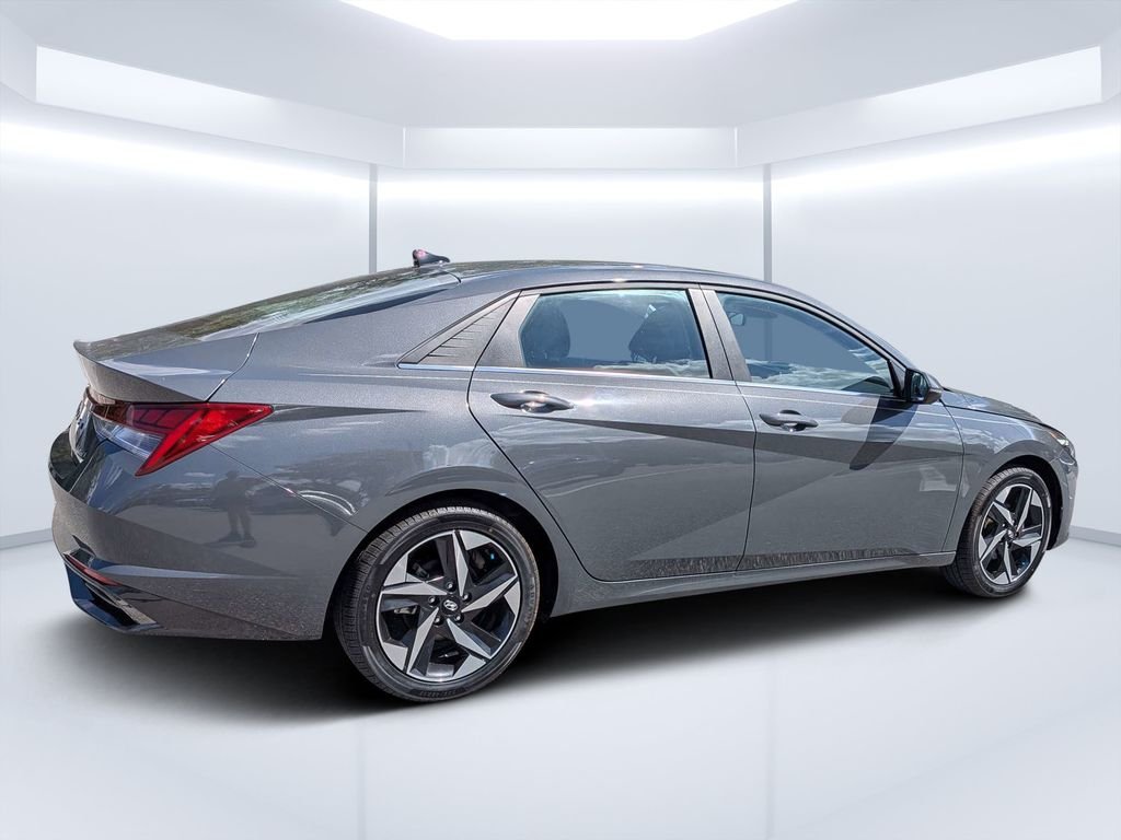 Used 2023 Gray Hyundai Limited image 3