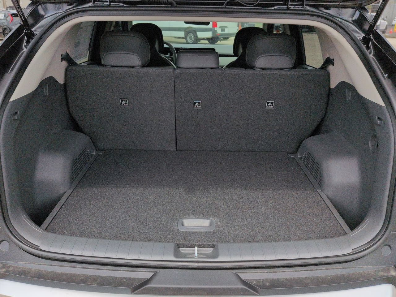 New 2027 Aurora Black Pearl Kia Wind image 14