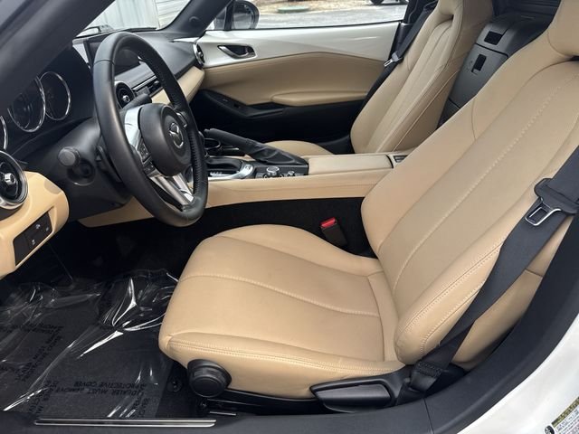 Used 2024 White Mazda Grand Touring image 12