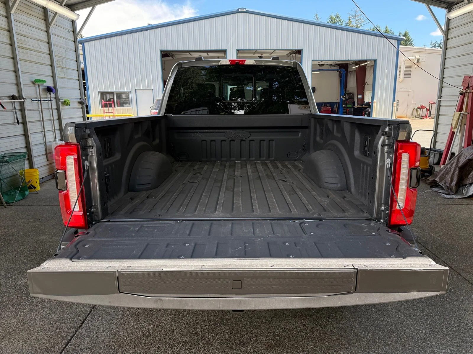Used 2026 Gray Ford Lariat image 7
