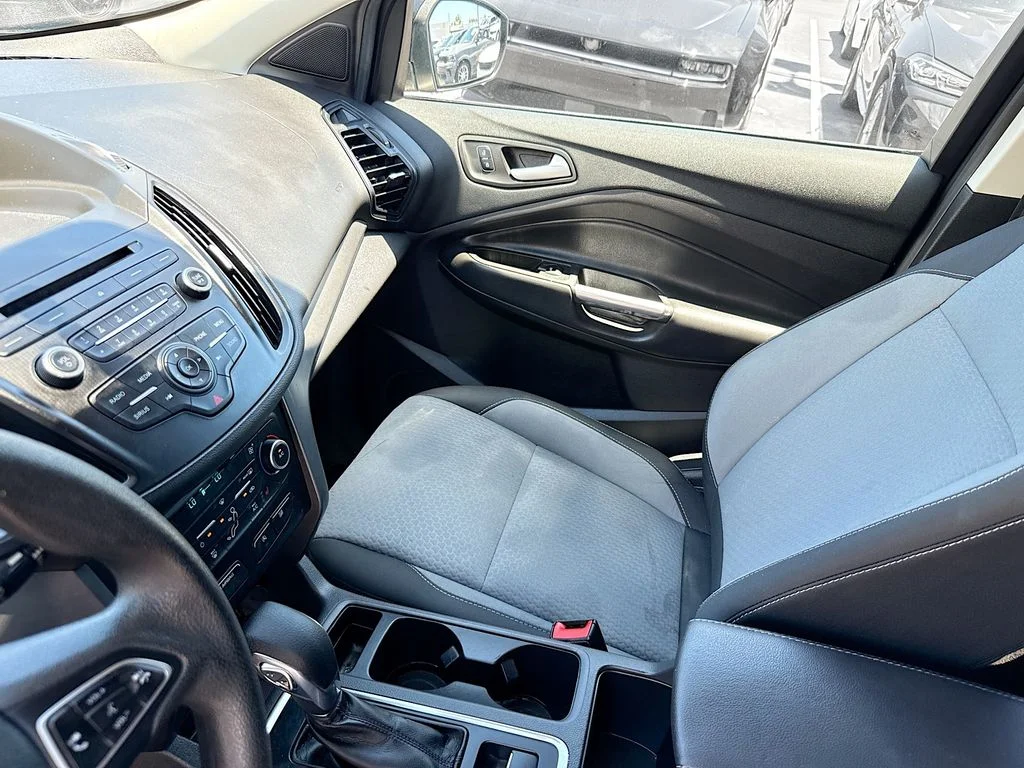 Used 2018 Black Ford SE image 24