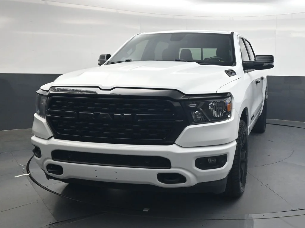 Used 2024 White Ram Big Horn/Lone Star image 14