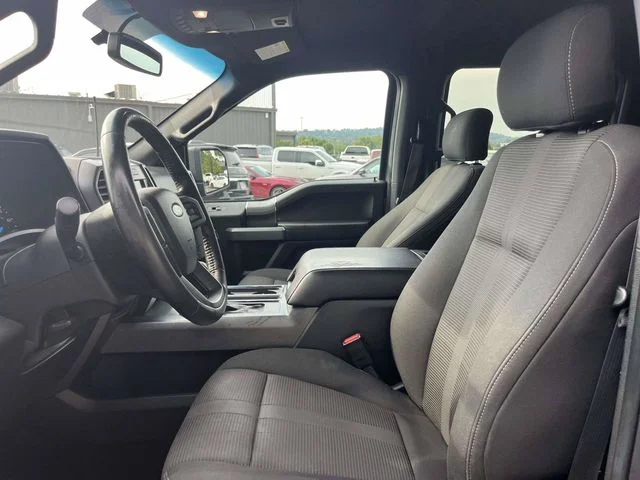 Used 2017 Gray Ford XLT image 21