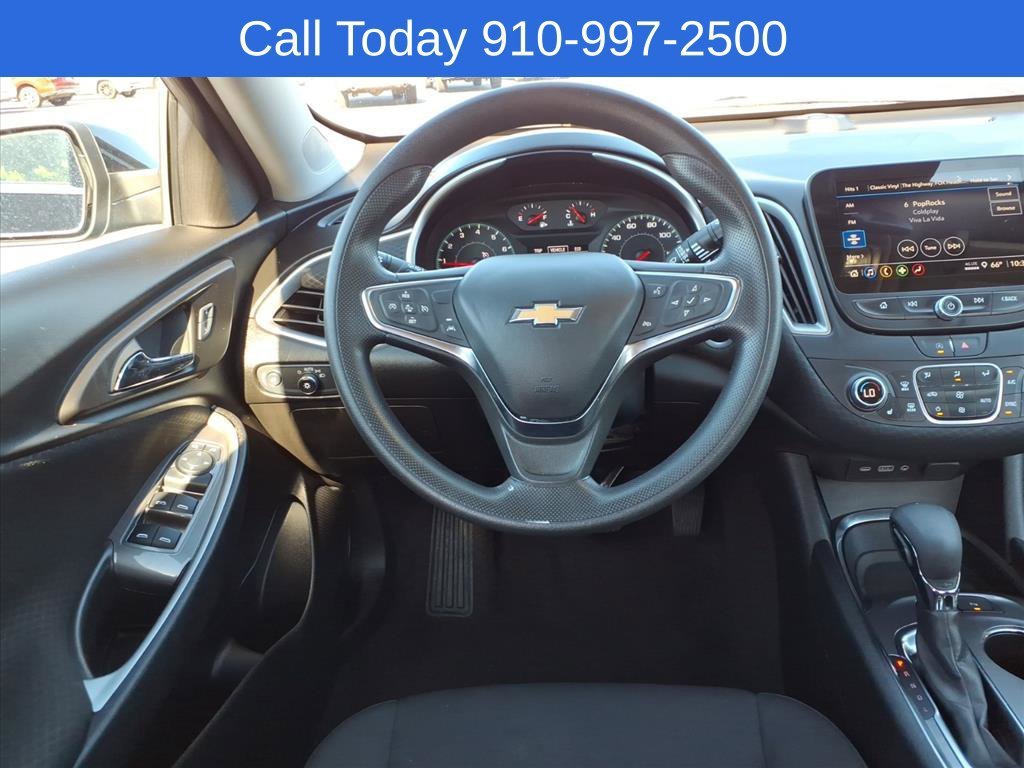 Used 2025 Mosaic Black Metallic Chevrolet 1LT image 12