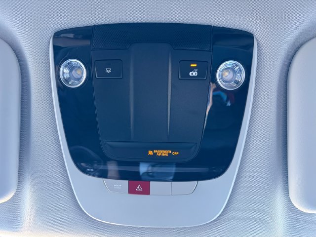 Certified Used 2024 Snow White Pearl Kia Light image 34