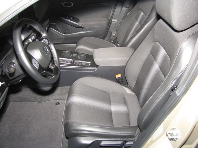 Certified Used 2025 Sand Dune Pearl Honda Sport image 8