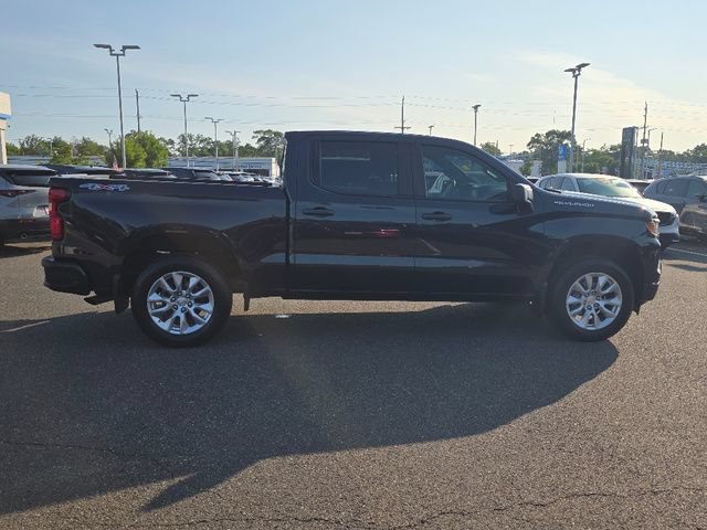 Used 2023 Dark Ash Metallic Chevrolet Custom image 18