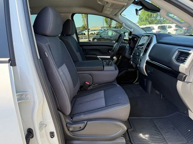 Used 2021 Glacier White Nissan SV image 9