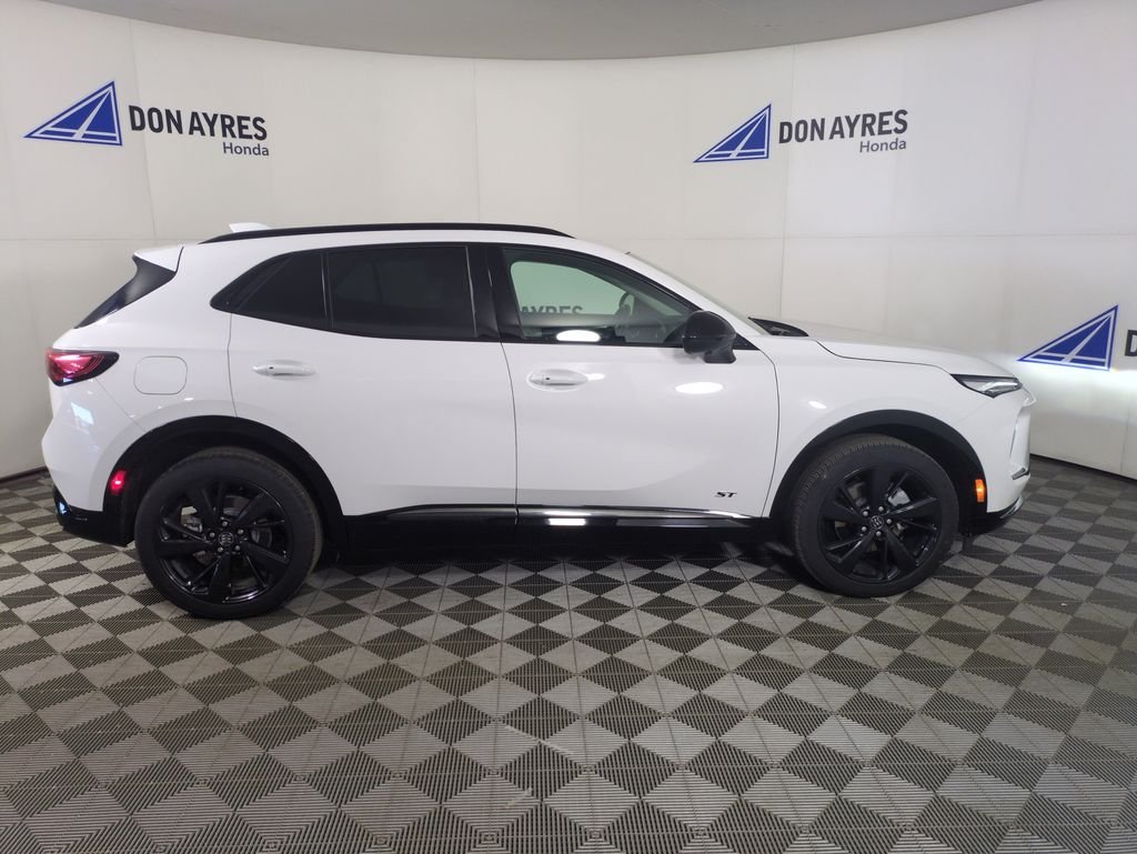 Used 2024 Summit White Buick Sport Touring image 9
