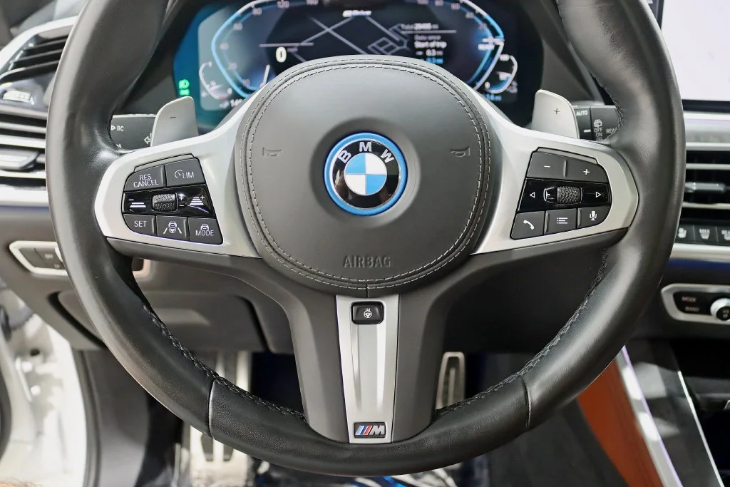 Used 2023 White BMW xDrive45e image 17