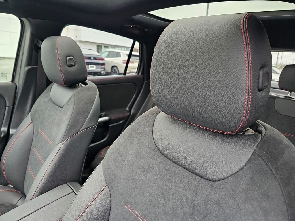 2025 Mercedes-Benz GLA GLA250 - Photo 16