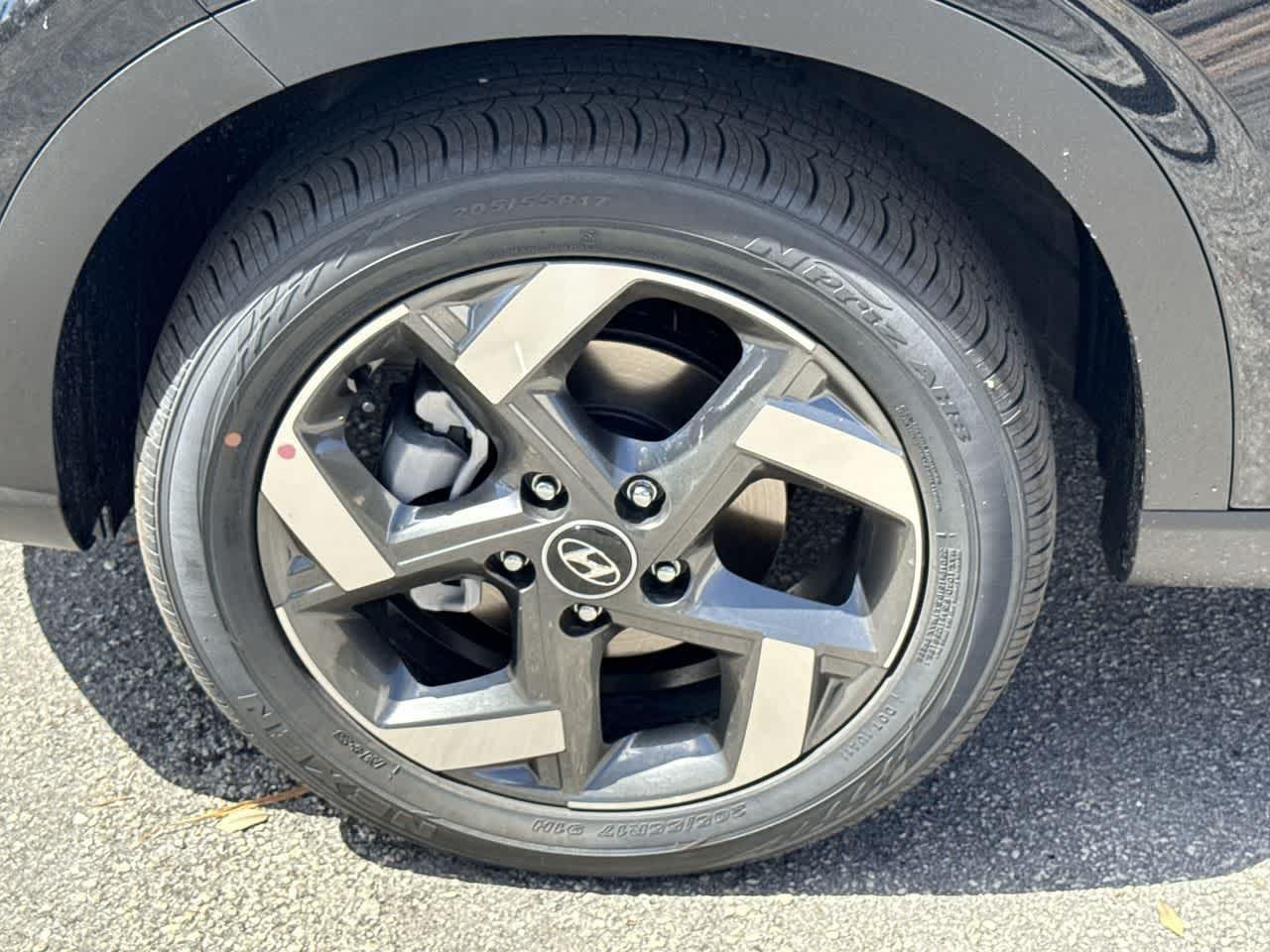 New 2026 Onyx Black Hyundai SEL image 40