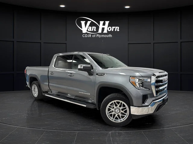 2021 GMC Sierra 4WD Crew Cab Short Box SLE's photo