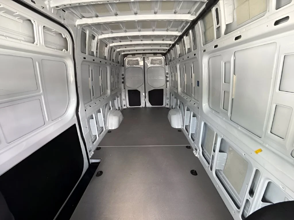 Used 2025 White Mercedes-Benz Cargo 170 WB image 11