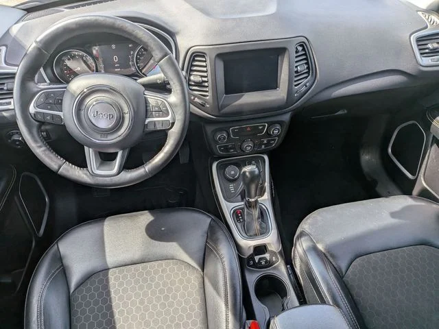Used 2017 Green Jeep Latitude image 21