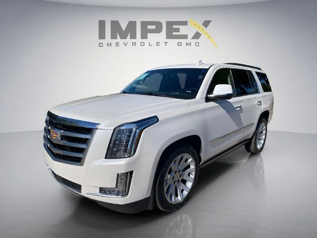 Used 2016 CRYSTAL WHITE TRICOAT Cadillac Premium Collection image 1