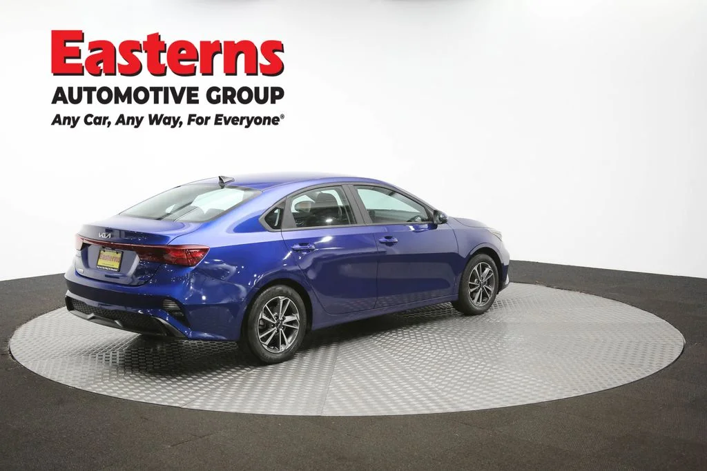 Used 2022 Blue Kia LXS image 40