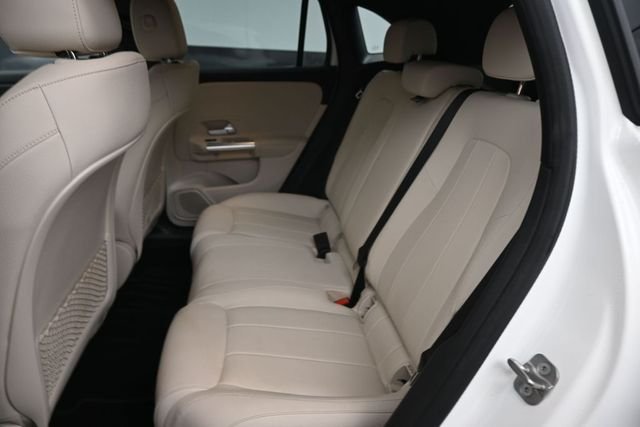 Used 2025 White Mercedes-Benz GLA 250 image 10