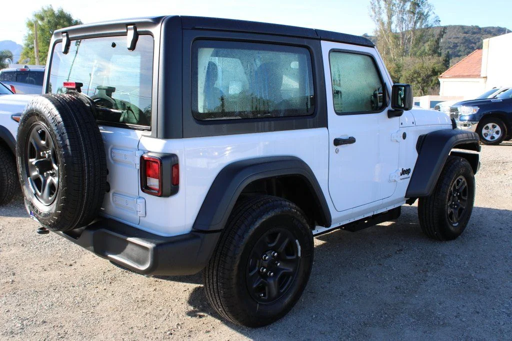 New 2026 Bright White Clear-Coat Exterior Paint Jeep Sport image 4