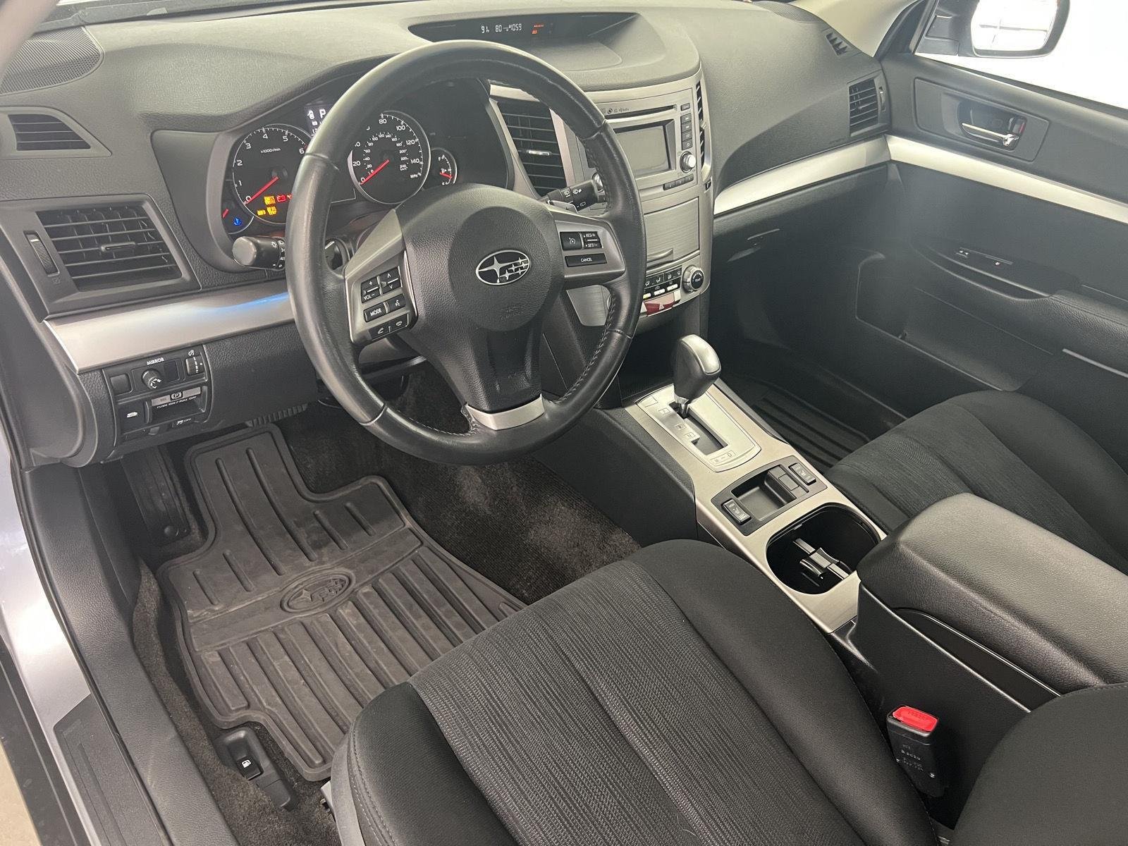 Used 2014 Ice Silver Metallic Subaru 2.5i Premium image 13