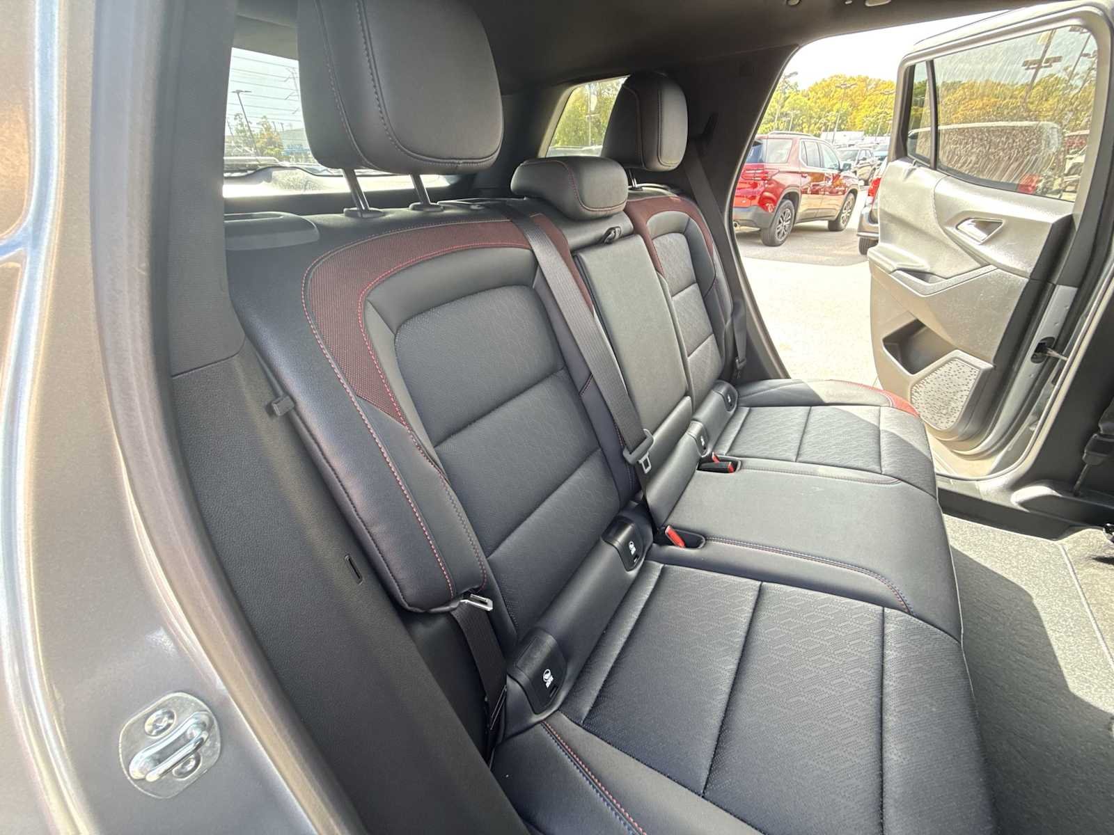 2025 Chevrolet Equinox RS - Photo 26