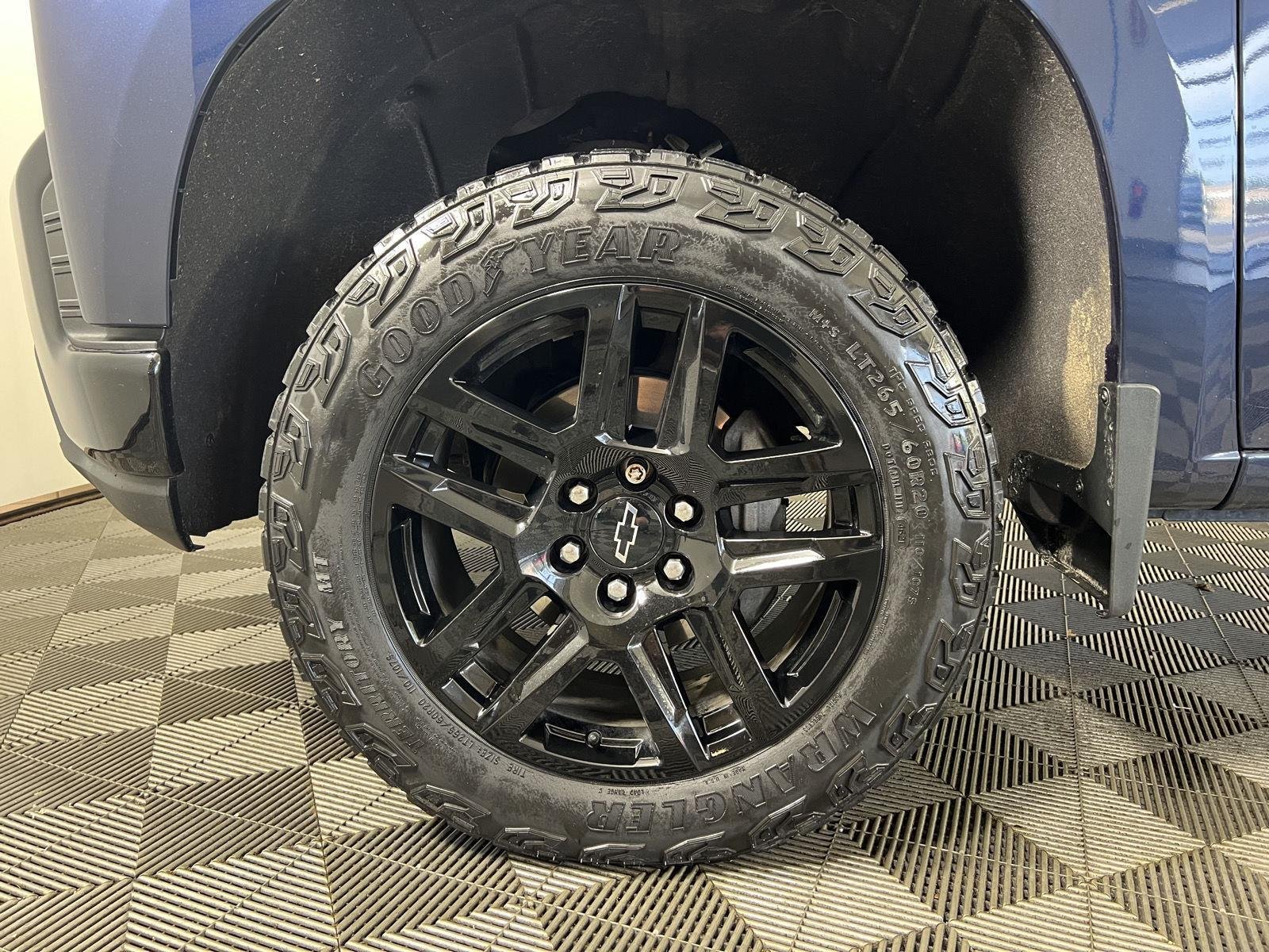 Used 2022 Northsky Blue Metallic Chevrolet LT Trail Boss image 30