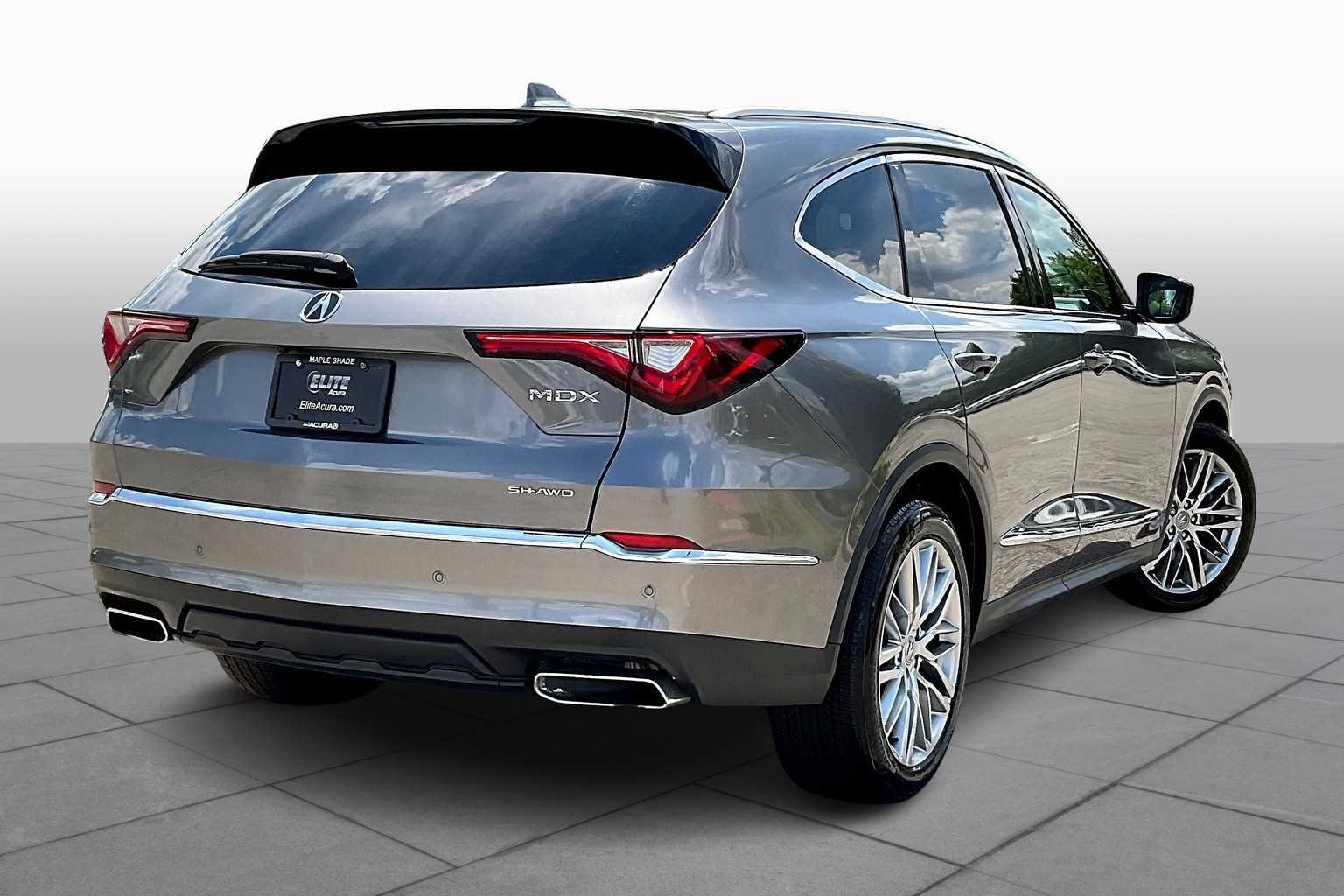 Used 2022 Liquid Carbon Metallic Acura w/Advance Package image 12