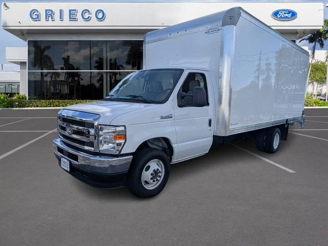 New 2026 Oxford White Ford E-350 SRW image 16