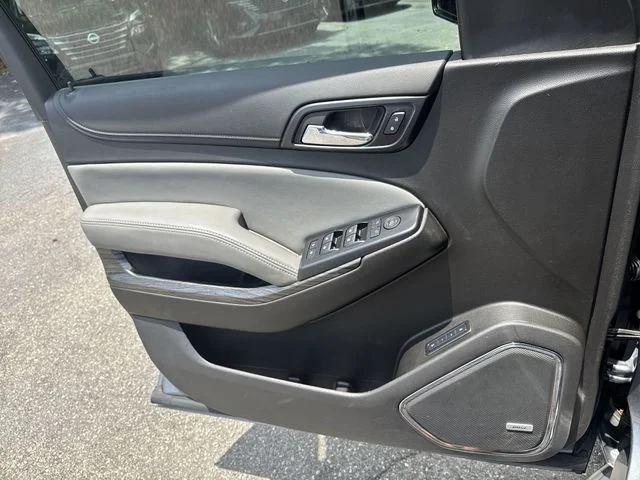 Used 2020 Gray Chevrolet LT image 28