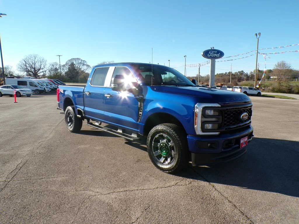 2026 Ford F-250 XL 4x4 Crew Cab 6-3/4' Box's photo