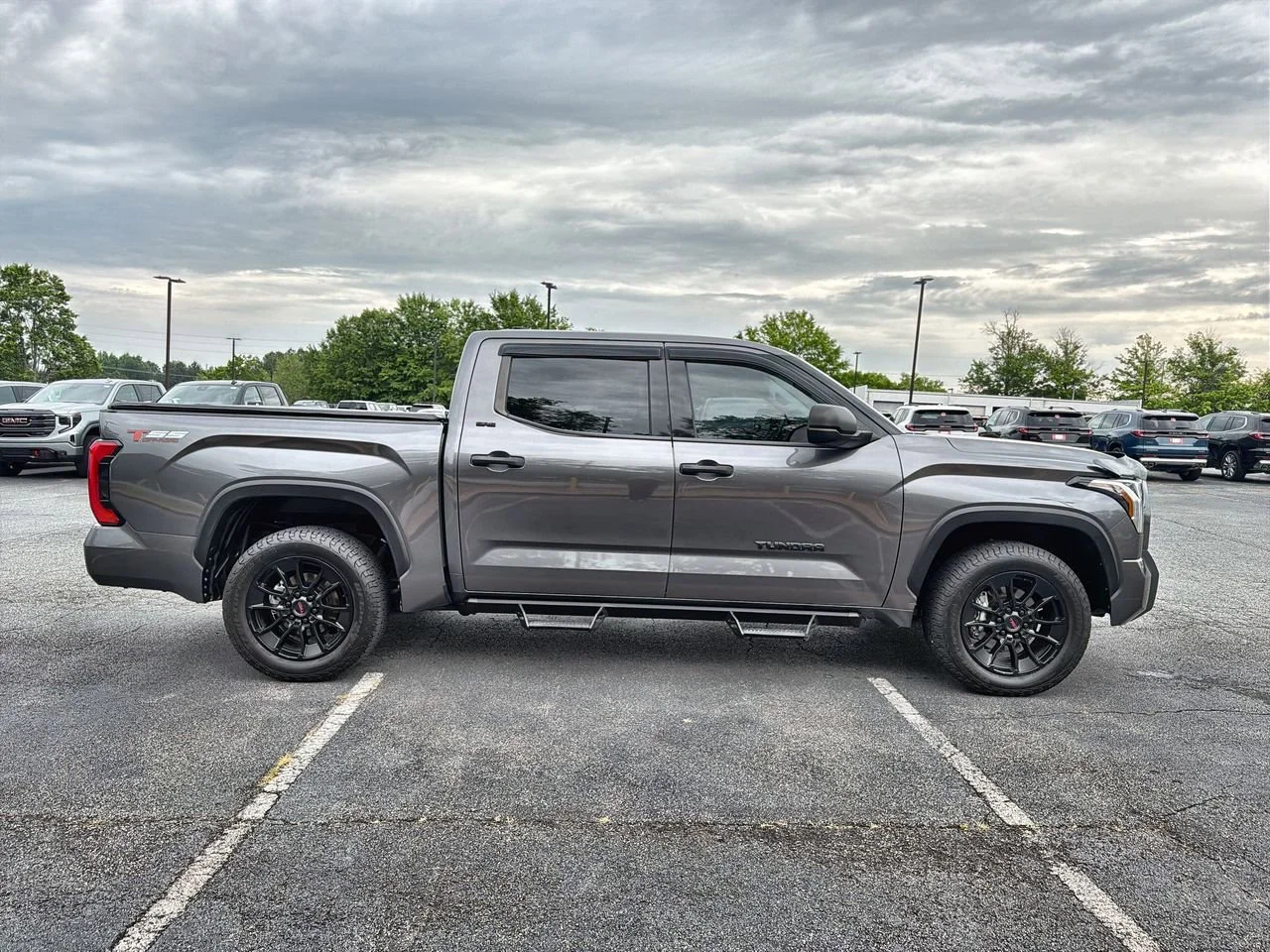 Used 2022 Gray Toyota SR5 image 9
