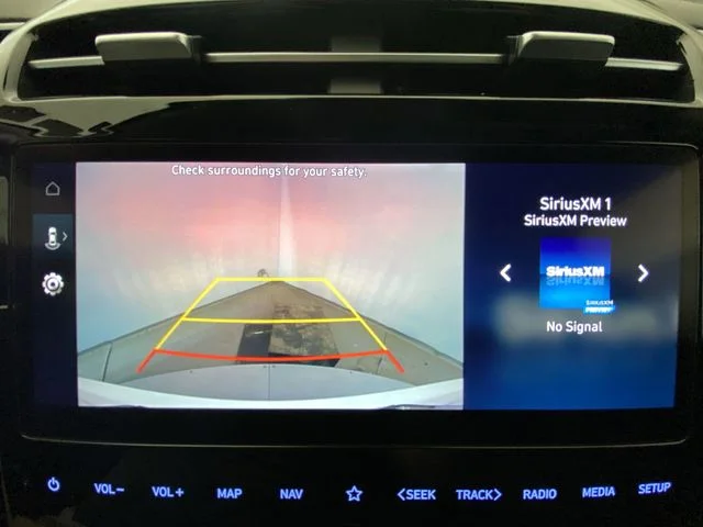 Used 2023 White Hyundai SEL Convenience image 17