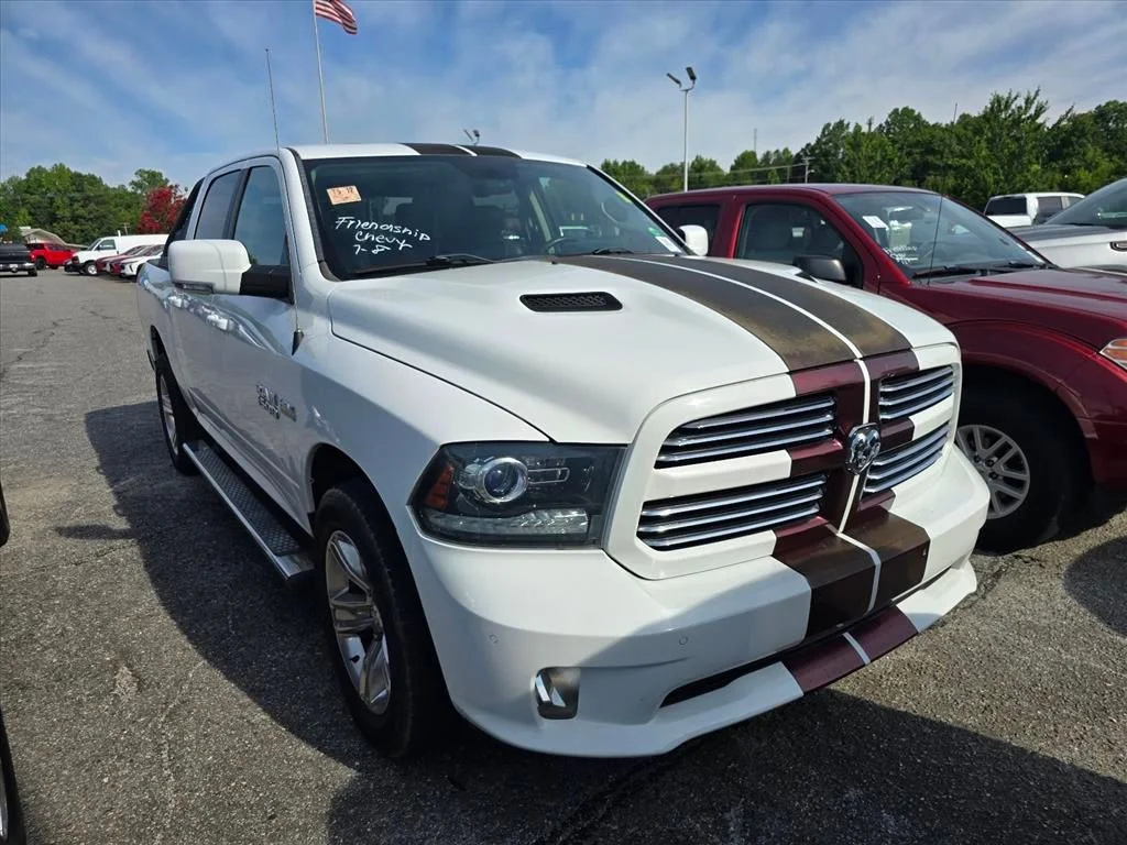 Used 2017 White Ram Sport image 4