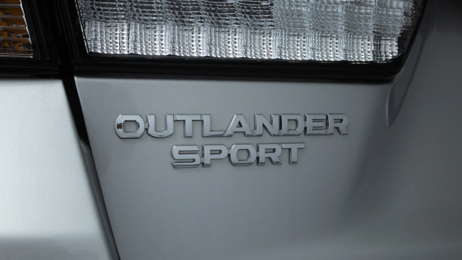 Used 2024 Silver Mitsubishi 2.0 SE image 29