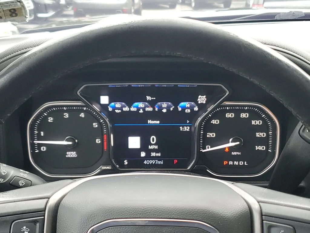 Used 2022 Black GMC Denali image 26