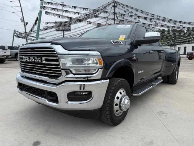 2019 RAM 3500 Laramie 4X4 Crew Cab LWB's photo