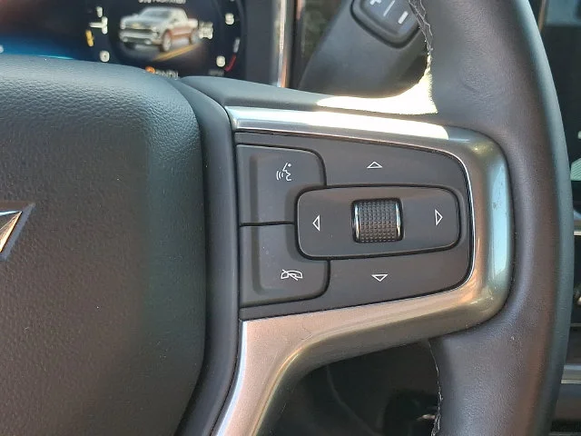 Used 2025 Blue Chevrolet LT image 21