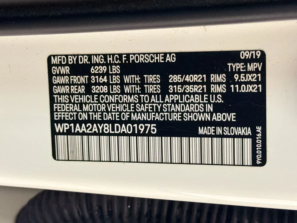 Used 2020  Porsche  image 36