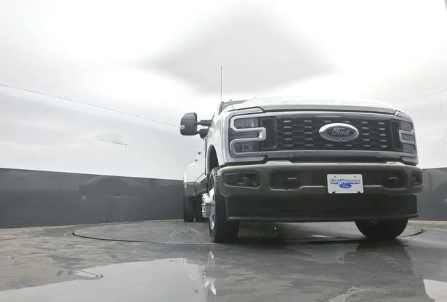 New 2026 Star White Metallic Tri-Coat Ford F-350® King Ranch® image 36