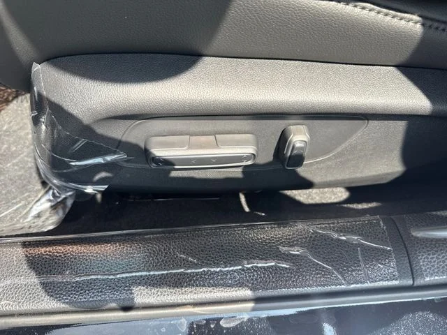 New 2025 Black Acura Base image 29