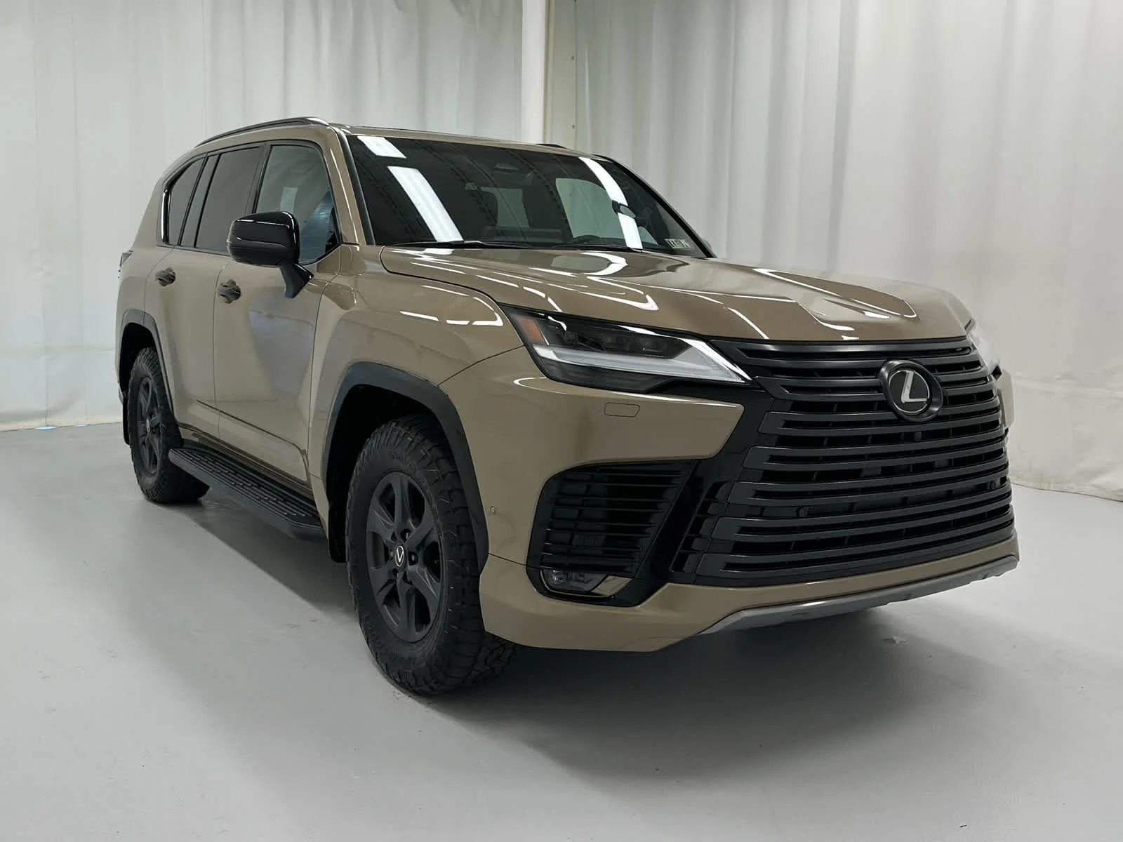 2025 Lexus LX 600 700h Overtrail's photo
