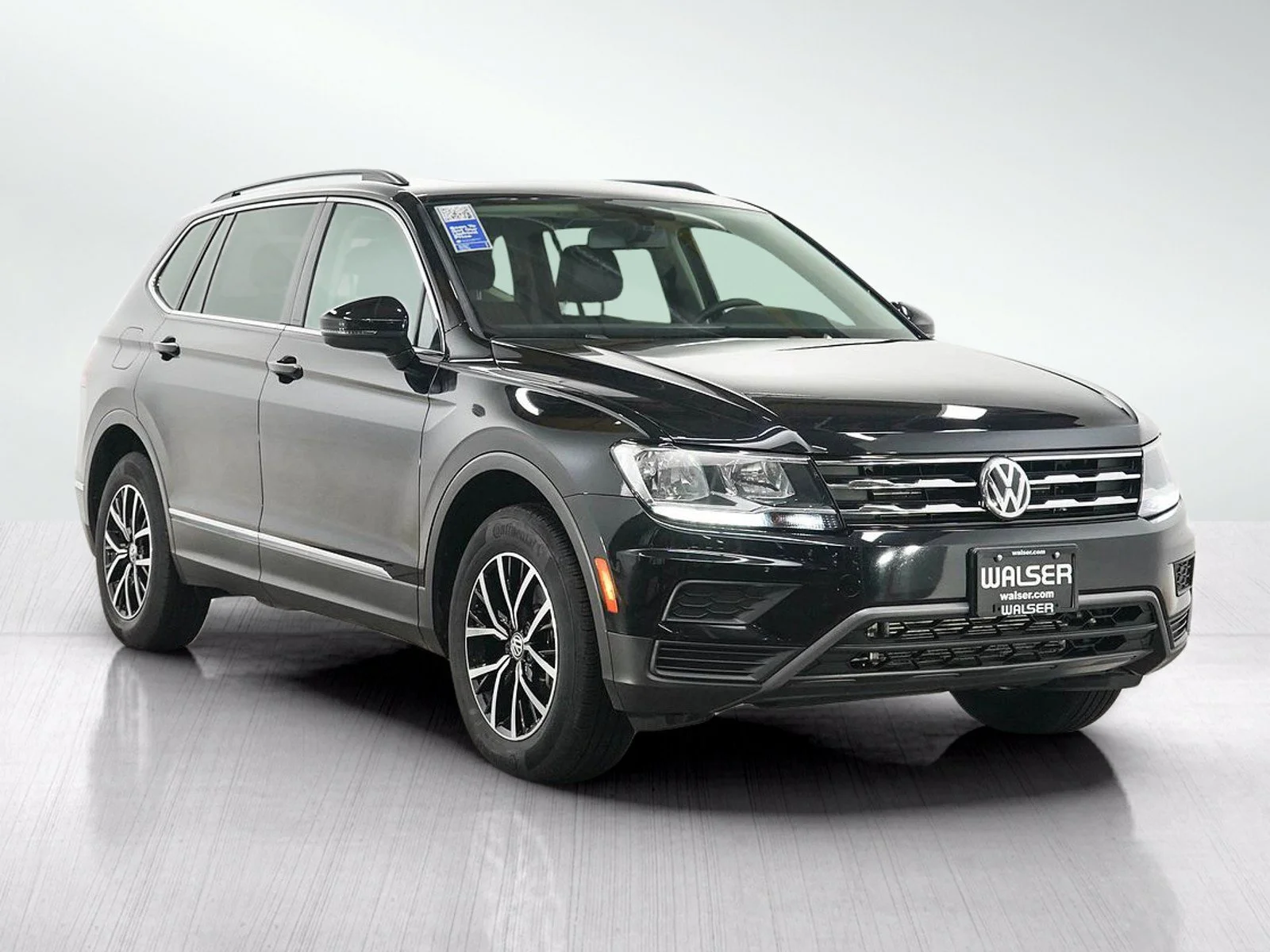 Used 2021  Volkswagen SE image 7