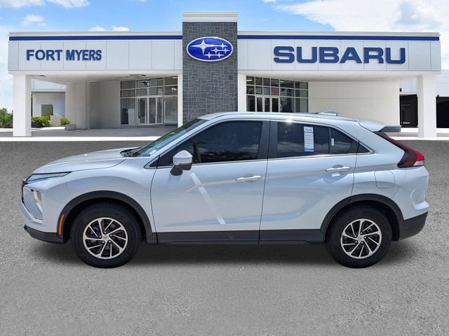Used 2022 White Mitsubishi ES image 8