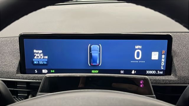 Used 2023 Vapor Blue Metallic Ford Premium image 17