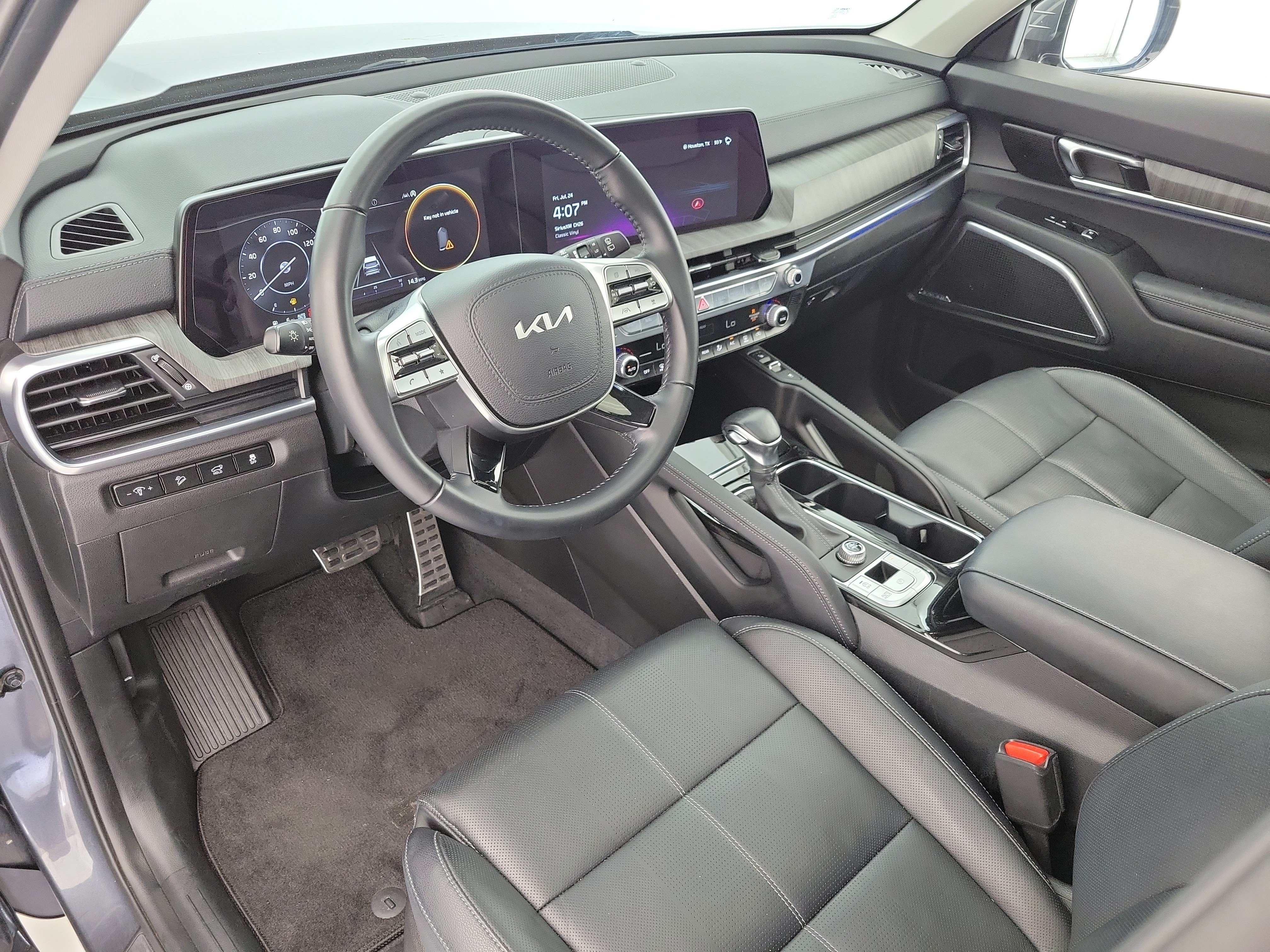 Used 2024 Gravity Gray Kia SX image 19