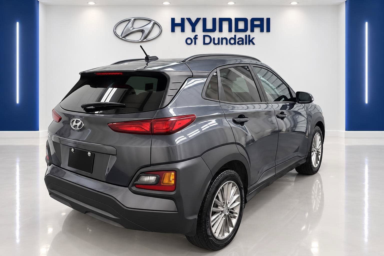 Used 2021 Gray Hyundai SEL image 4