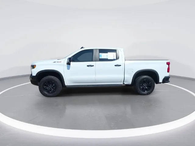 Used 2023 White Chevrolet ZR2 image 5