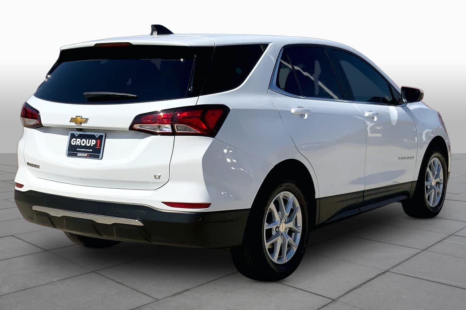 Used 2023 Summit White Chevrolet LT image 13