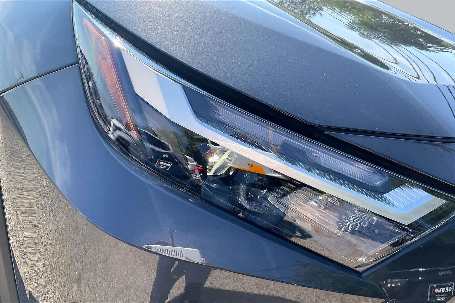 Used 2025 Magnetic Gray Metallic Toyota XLE Premium image 27