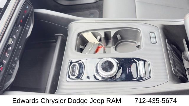 New 2026 Sting-Gray Clear-Coat Exterior Paint Jeep Limited image 23